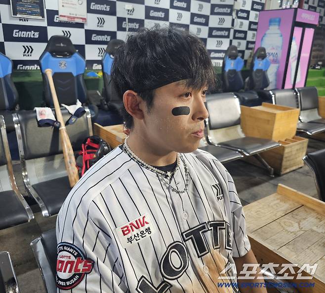 인터뷰에 임한 황성빈. 김영록 기자