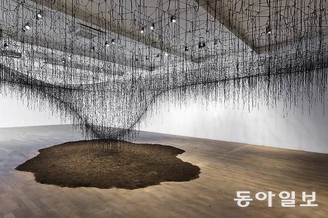 시오타 치하루 ‘Return to Earth’ 전시 전경. 가나아트 제공.