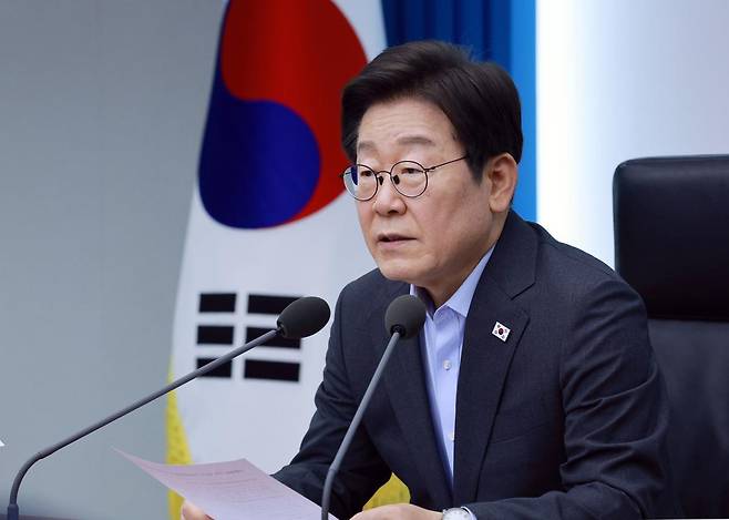 이재명 대통령이 24일 서울 용산 대통령실 청사에서 열린 제5차 수석보좌관회의에서 발언하고 있다. 2025.07.24. [서울=뉴시스]
