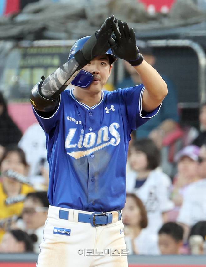 27일 오후 수원 KT위즈파크에서 열린 2025 프로야구 삼성과 KT 경기. 삼성 구자욱이 6회 우전안타를 날리고 기뻐하고 있다. 수원=정시종 기자 capa@edaily.co.kr /2025.07.27.