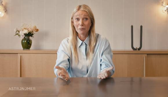 아스트로노머의 '임시 대변인'으로 출연한 귀네스 팰트로. [사진=아스트로노머 유튜브]