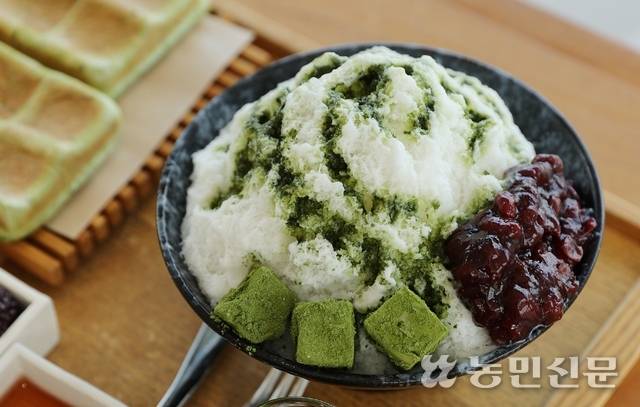여름 더위를 날려줄 말차빙수. 김원철 프리랜서 기자