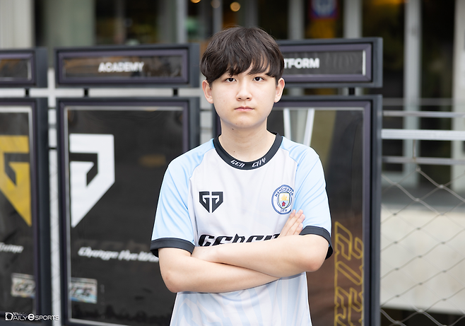 전반기의 모든 대회서 1위 자리에 오른 '원더08' 고원재.