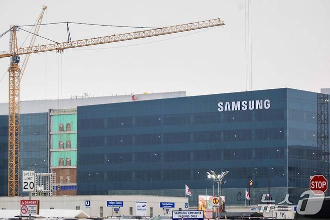 지난 4월 16일(현지시간) 촬영한 텍사스주 테일러시의 삼성전자 오스틴 반도체 공장 건설 현장. ⓒ AFP=뉴스1
