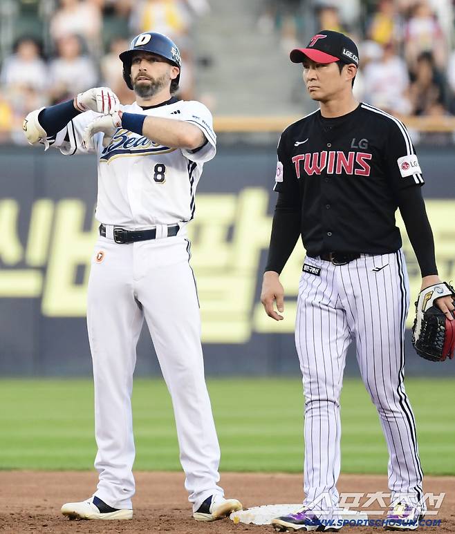 27일 잠실구장에서 열린 두산과 LG의 경기. 3회 2타점 2루타를 날린 두산 케이브. 잠실=송정헌 기자songs@sportschosun.com/2025.07.27/