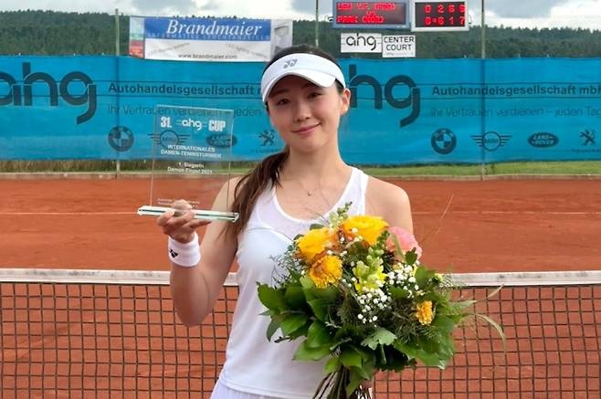 박소현이 올시즌 두 번째, 통산 8번째 ITF대회에서 우승했다.(사진제공/프레인스포츠)