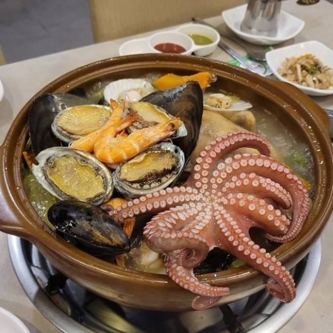 (출처: 황칠나라 풍년옥)