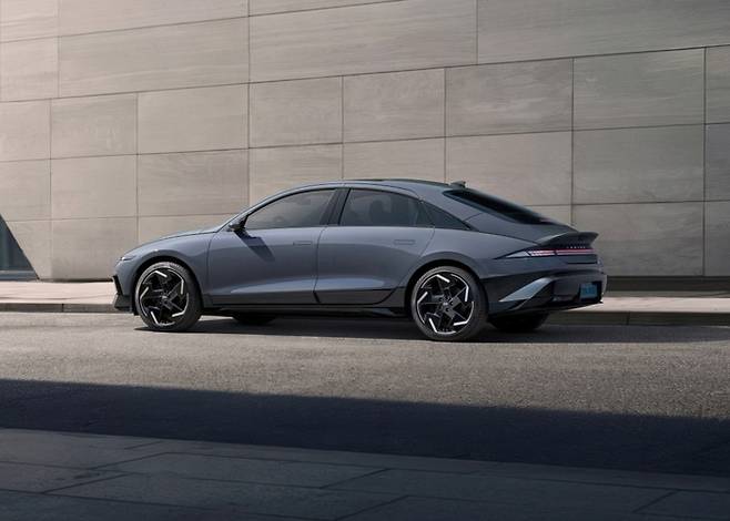 현대차 더 뉴 아이오닉 6