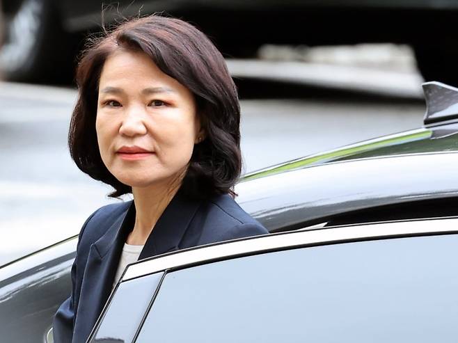 이진숙 방송통신위원장이 15일 오전 경기 과천시 정부과천청사 방통위로 출근하고 있다. 2025.7.15/뉴스1 ⓒ News1 황기선 기자 /사진=뉴스1