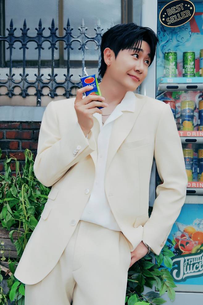 영탁. (사진=어비스컴퍼니 제공)