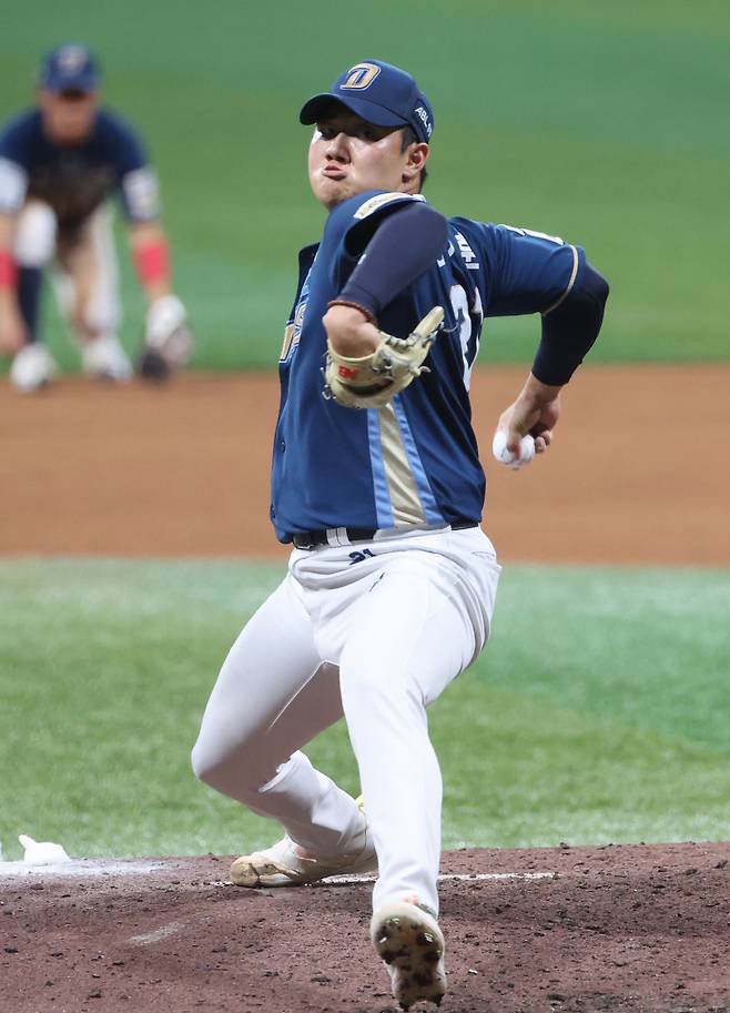 2025 KB0리그 프로야구 키움 히어로즈와 NC 다이노스의 경기가 11일 오후 서울 고척스카이돔에서 열렸다. 9회말 김시훈이 등판해 역투하고 있다. 고척=김민규 기자 mgkim1@edaily.co.kr /2025.06.11/