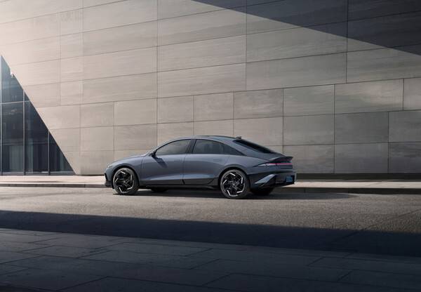 더 뉴 아이오닉 6