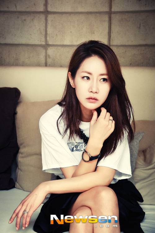 7월 중순 전 시어머니 부고를 받고 빈소를 찾은 배우 신은경(뉴스엔DB)