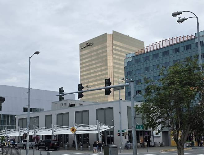 알래스카 앵커리지 다운타운에 있는 코노코필립스 알래스카 빌딩. 알래스카에서 가장 높은 건물이다. 알래스카 김중래 기자