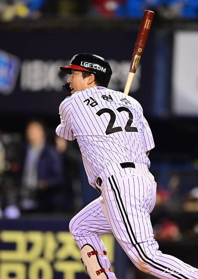 LG 김현수는 27일까지 결승타 11개를 작성해 문보경과 함께 팀 내 결승타 공동 1위를 기록하고 있다. 타점 부문에서도 1~2위를 기록하고 있는 두 타자는 해결사 본능을 드러내며 LG 팀 타선을 이끌고 있다. 스포츠동아DB