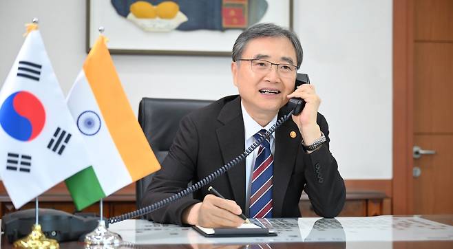 수브라마냠 자이샨카르 인도 외교장관과 통화하는 조현 외교부 장관 [외교부 제공]
