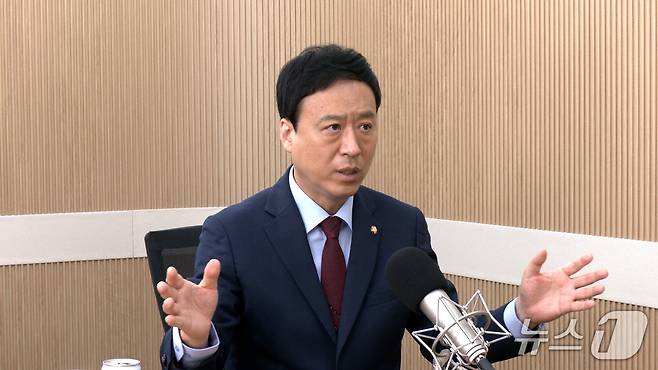 정성국 국민의힘 의원이 29일 뉴스1TV '팩트앤뷰'에 출연해 질문에 답하고 있다.