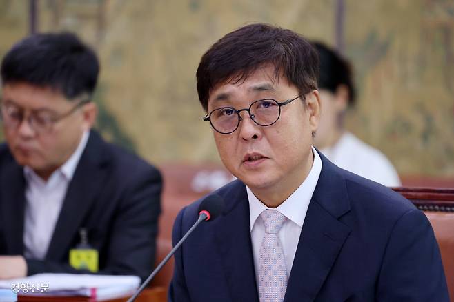 최휘영 문화체육관광부 장관 후보자가 29일 국회 인사청문회에서 의원 질의에 답변하고 있다. 박민규 선임기자