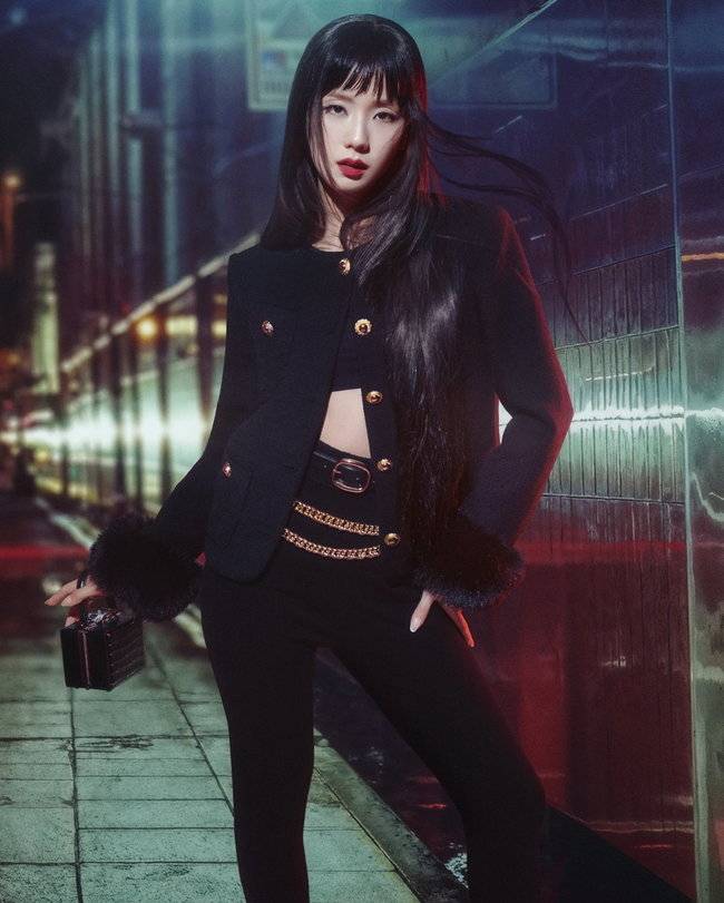셀프 포트레이트 제공