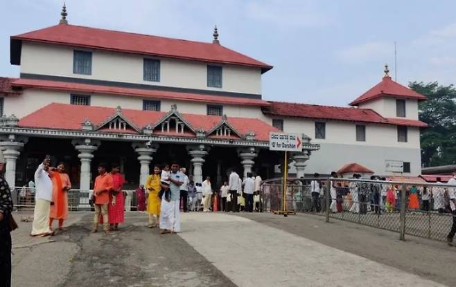 인도 카르나타카주(州)에 있는 유명 힌두교 사원 전경. 자료사진