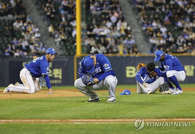 삼성 선수들의 경기 모습.  [연합뉴스 자료사진]