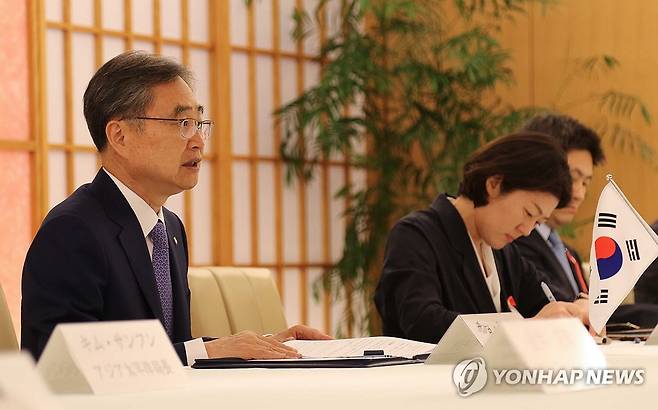 한일 외교장관 회담서 발언하는 조현 장관 (도쿄=연합뉴스) 박상현 특파원 = 조현 외교부 장관이 29일 일본 도쿄 외무성에서 열린 한일 외교장관 회담에서 모두 발언을 하고 있다. 2025.7.29 psh59@yna.co.kr