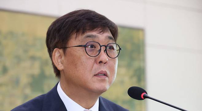 최휘영 문화체육관광부 장관 후보자가 29일 서울 여의도 국회 문화체육관광위원회에서 열린 인사청문회에서 의원질의에 답하고 있다. (사진=뉴시스).