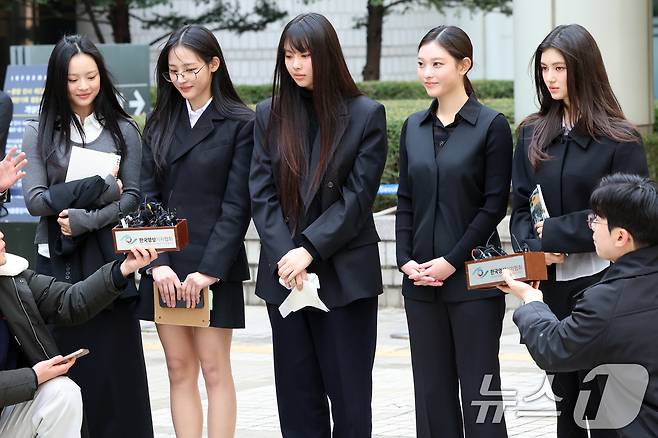 그룹 뉴진스(왼쪽부터 하니, 민지, 혜인, 해린, 다니엘) /뉴스1 ⓒ News1 황기선 기자