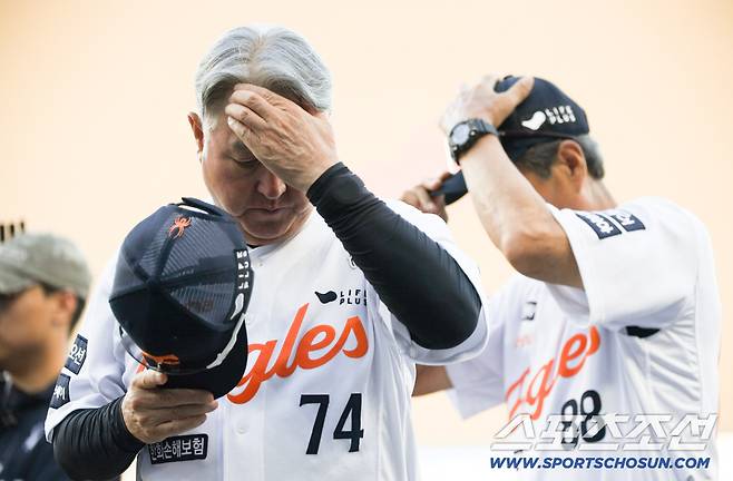 황준서의 호투를 기대했던 김경문 감독의 바람과 달리 선발 투수는 경기 초반 무너지고 말았다.