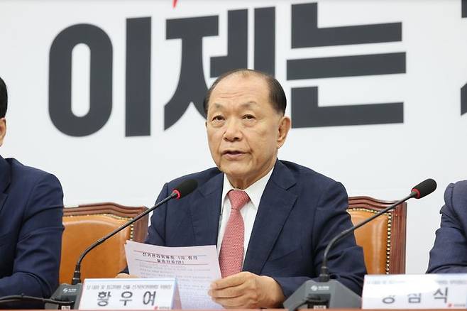 황우여 국민의힘 선거관리위원장이 14일 국회에서 열린 당대표 및 최고위원 선출 선거관리위원회 위촉장 수여식에서 발언하고 있다. ⓒ국민의힘