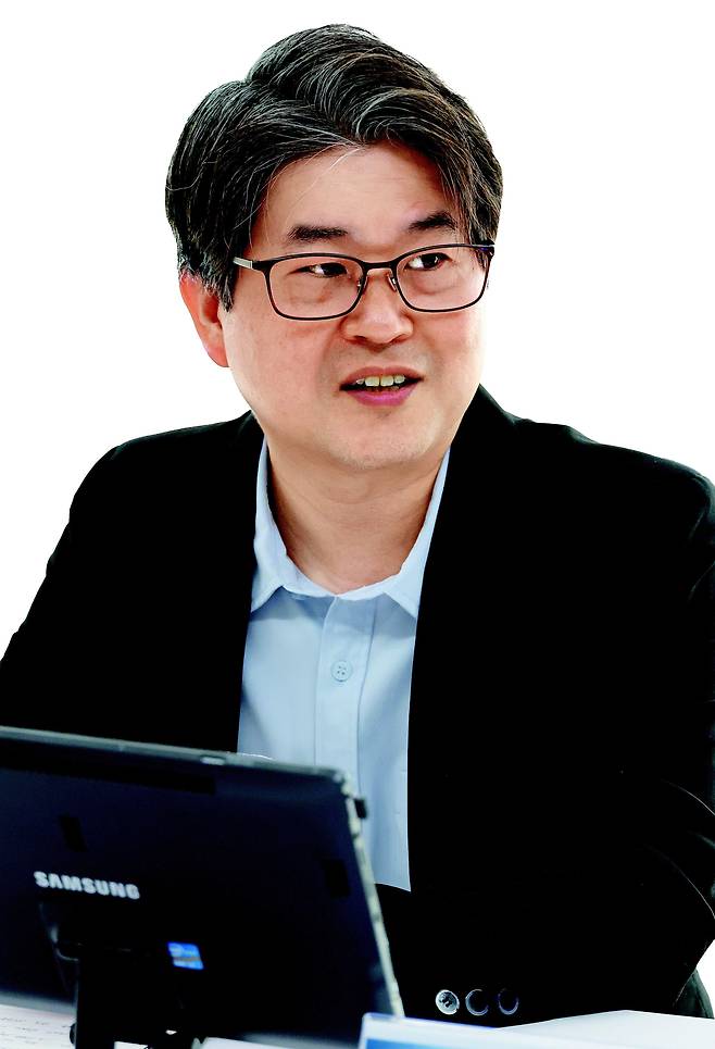 이인구 ㈜ 그래비스 전무