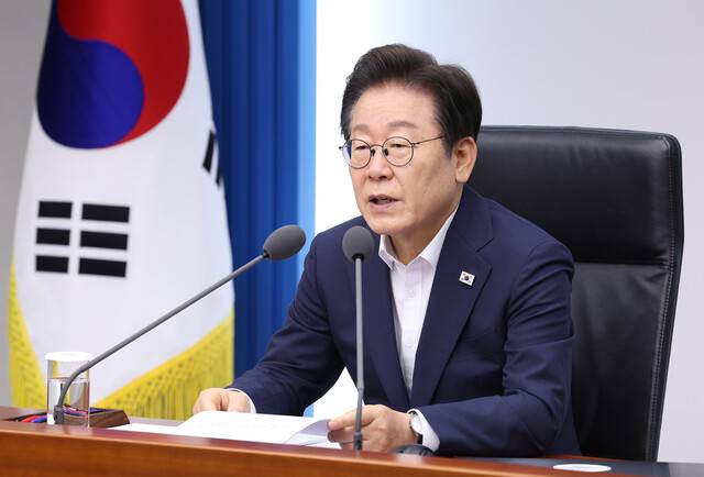 이재명 대통령이 30일 서울 용산 대통령실에서 열린 비상경제점검 태스크포스 회의에서 머리발언을 하고 있다. 대통령실사진기자단