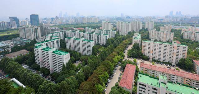 재건축을 추진 중인 서울 양천구 목동 아파트 단지. 연합뉴스