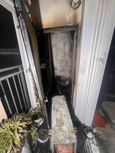 화성 봉담읍 아파트 22층 에어컨 실외기실 화재현장. 경기도소방재난본부 제공