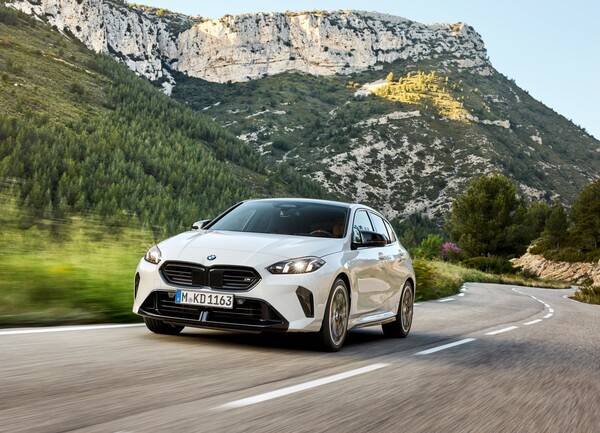 BMW M135 xDrive 사진 BMW