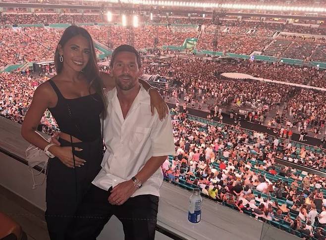 [서울=뉴시스] 안토넬로 로쿠조, 리오넬 메시. (사진 = 메시 인스타그램 캡처) 2025.07.29. photo@newsis.com *재판매 및 DB 금지