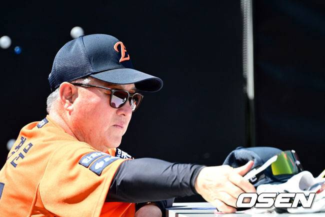 [OSEN=대전, 최규한 기자] 한화 김경문 감독. 2025.07.26 / dreamer@osen.co.kr