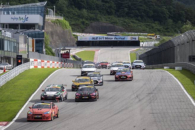 인제 내구의 스타트 장면.