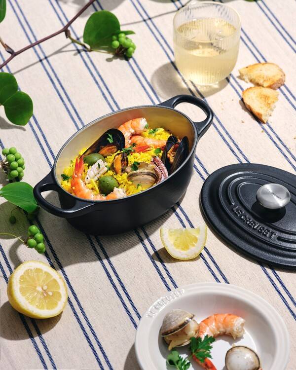 ▲ 르크루제(LE CREUSET)의 '시그니처 타원형냄비'