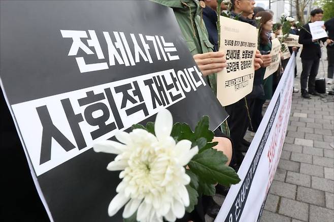 금융위원회가 국토교통부와 협업해 전세사기 피해 주택의 선순위 채권 현황을 파악하는 사전조사에 착수할 것으로 전해졌다.ⓒ데일리안