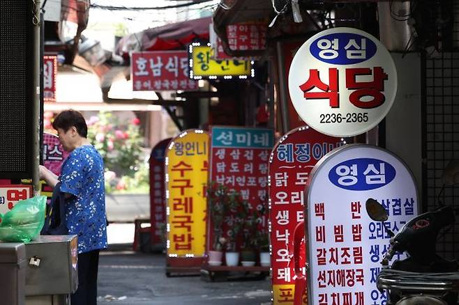 서울 시내 한 식당 골목이 한산한 모습을 보이고 있다.ⓒ뉴시스