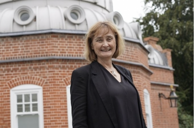 최초의 영국 왕실 여성 천문학자가 된 미셸 도허티 임페리얼칼리지런던대 우주물리학과 교수. 영국 내각부 제공.