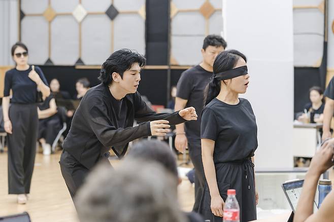 국립창극단의 ‘판소리극 심청’ 리허설 장면. 국립극장 제공