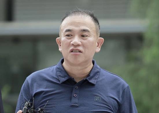 공천개입 및 여론조사 조작 의혹을 받고 있는 명태균씨가 31일 서울 종로구 김건희 특검팀(특별검사 민중기) 사무실로 조사를 받기 위해 출석하고 있다. 뉴시스