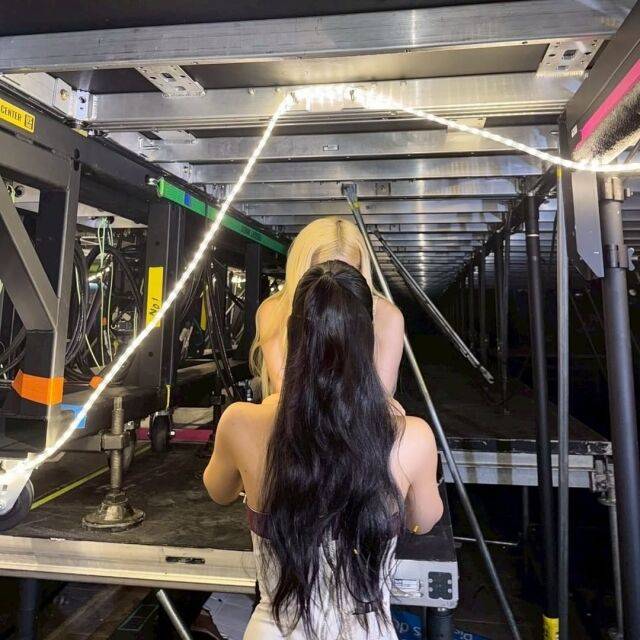 제니와 로제./제니 SNS