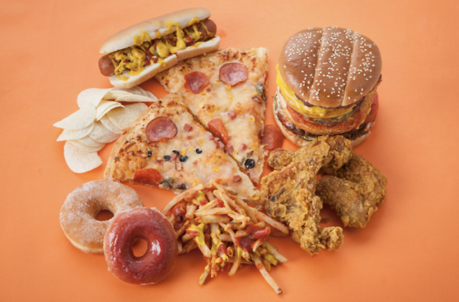 대표적인 고지방 음식인 패스트푸드. [클립아트코리아]