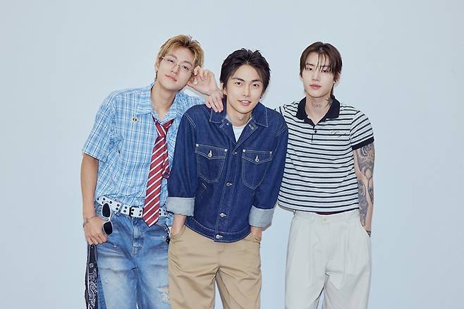 승한은 여러 분야의 크리에이터인 일명 '소울'과 뭉친 크루 형태로서 다채로운 활동을 예고했다. SM엔터테인먼트 제공