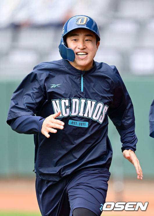 [OSEN=최규한 기자] NC에서 한화로 트레이드된 손아섭. 2025.02.24 / dreamer@osen.co.kr