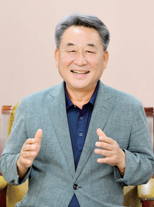 김식 지금강이엔지 회장이 서울신문과 인터뷰하고 있다. 지금강이엔지 제공