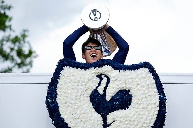 ▲ 무성한 이적설을 일축하고 토트넘과 2027년까지 재계약 가능성이 거론된 손흥민 ⓒ 연합뉴스/AFP